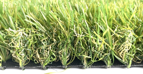 Kunstgras in achtertuin Drachten